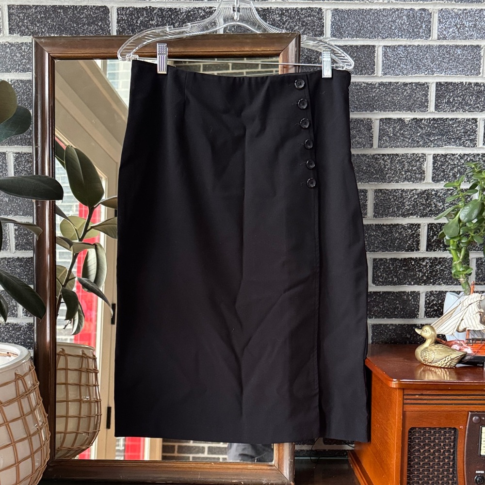 Briggs Classic Black Button-Accent Women's Skirt